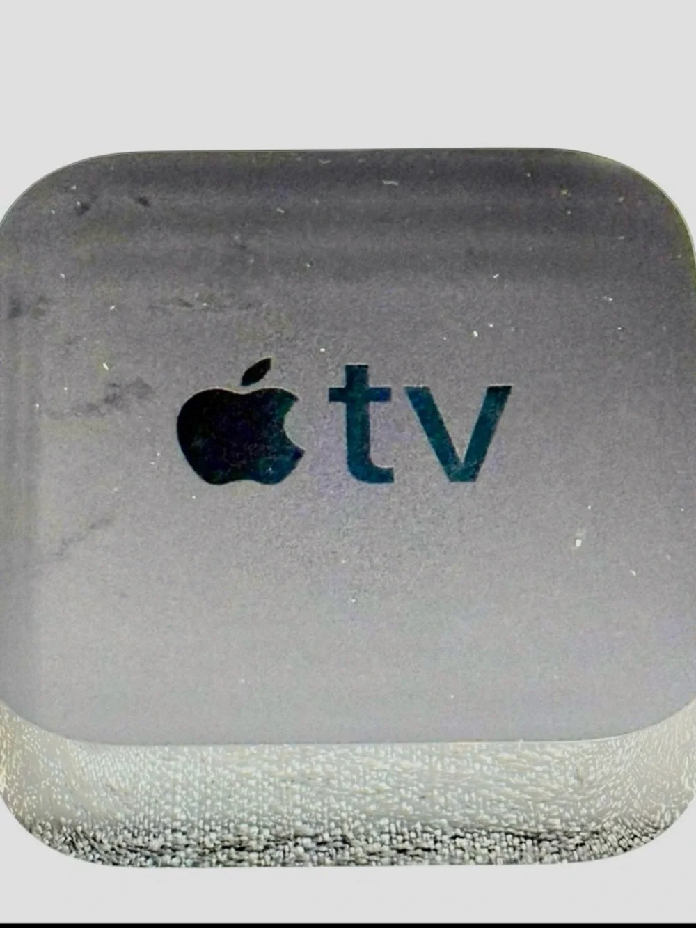 Apple TV 4K A1842 32GB Streaming Media Player Siri Remote HDMI